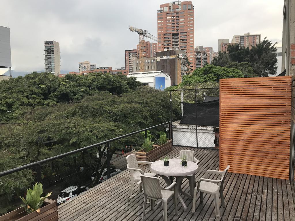 Two Br Apartment Lleras Medellín Exteriör bild