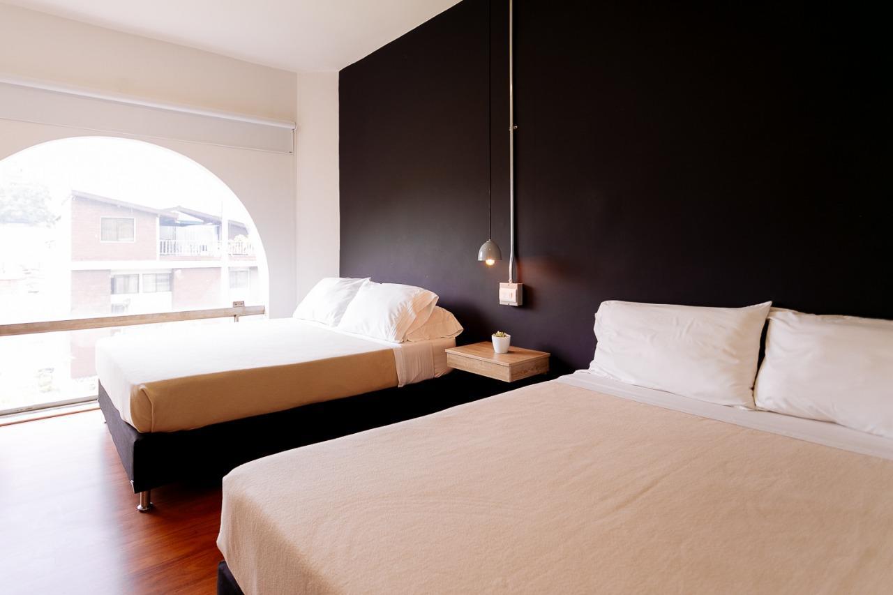 Two Br Apartment Lleras Medellín Exteriör bild
